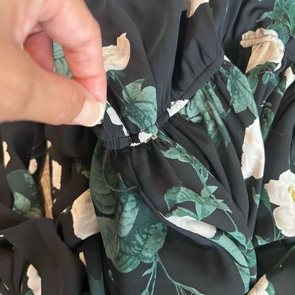Lulu's Magnolia Blooms Black Floral
Print Maxi Dress size m - Picture 8 of 12
